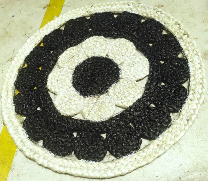 Round Jute Placemat, Black & White Flower, 40 × 40 cm