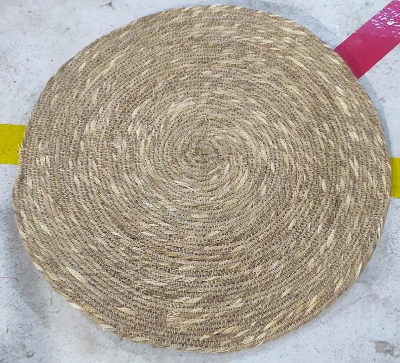 Round Sabai Grass Placemat, 40 × 40 cm